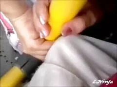 یک سبزه بالغ عکس سوپر کوس وکون قادر است به طور مشهور با دو فالوئر روبرو شود