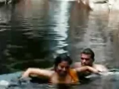 گروهی از مردان مشتاقانه دو زن بالغ چربی را در تمام سوراخ های ضخیم خود می تصاویر سکسی کوس وکون گیرند