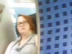 Busty Hannah کوسپستون یک متخصص در استریپتاز و لعنتی آبدار است