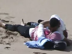 بیدمشک پس از سیگار کشیدن به نظر می رسد گایش کون متحرک