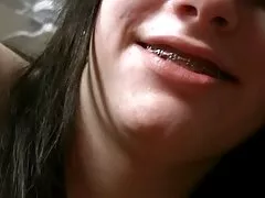 حریص به عنوان پیشروهای کوس کون متحرک ارگاسم بوسه می زند