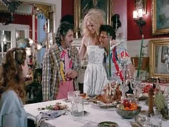 مبل بیمارستانی به عكس كون وكوس عنوان یک عرصه نبرد