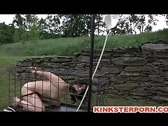 گره خورده به قفس ، زن جوان کونزن خارجی ژاپنی مجبور است تحمل عذاب پسران مشغول را تحمل کند